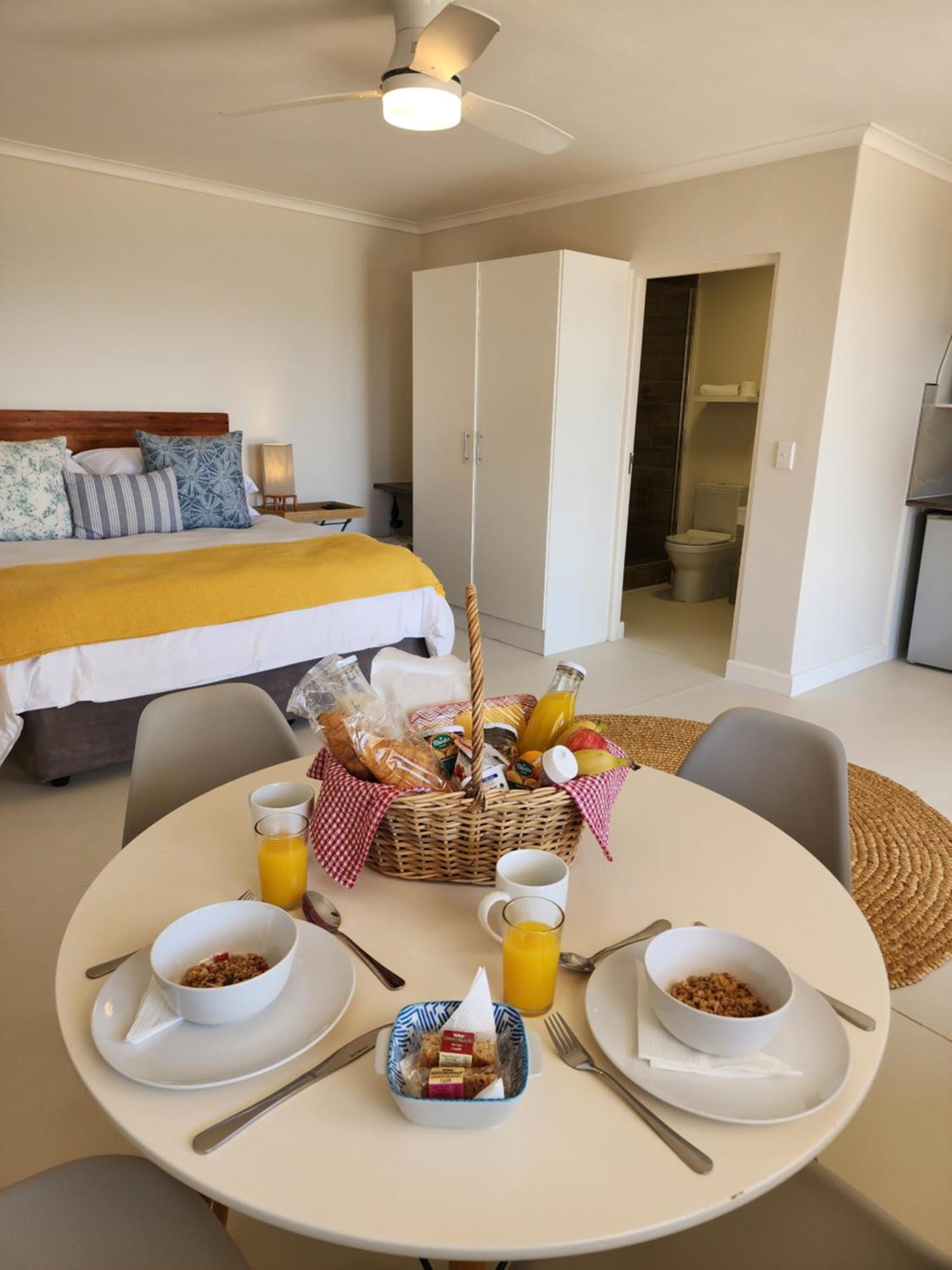 The Tides Bed & Breakfast Simon's Town Exterior photo